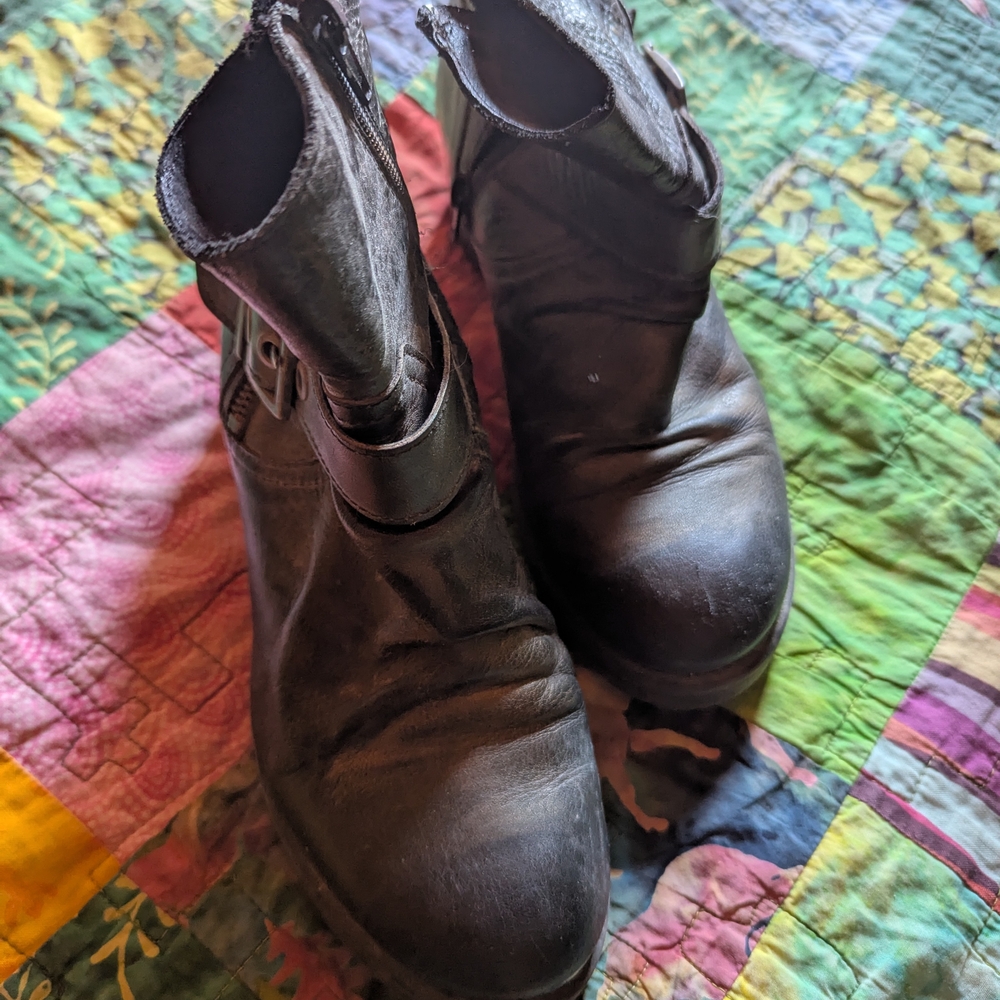 Eric Michael Black Heeled Boots With Gold Accents